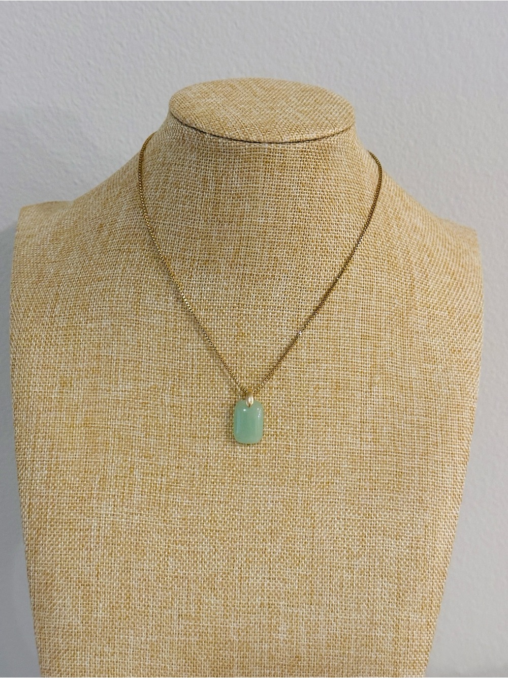 Fashion Jewelry Gold Chain with Jade Green Pendant